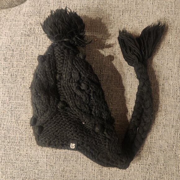 Black Burton Beanie w/pom - Picture 5 of 7